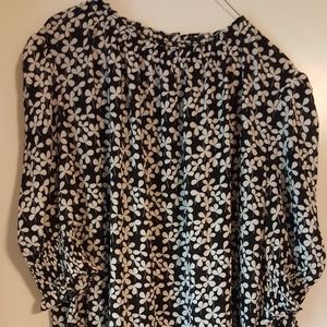 Black/white blouse xxl